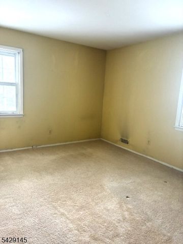 156 Goltra Dr, Bernards Twp., NJ 07920