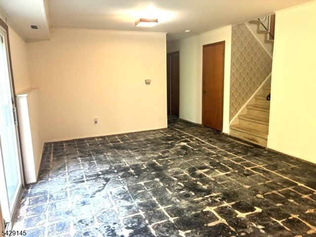 156 Goltra Dr, Bernards Twp., NJ 07920