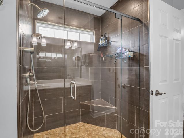 33 Lumber River Road, Fletcher, NC 28732