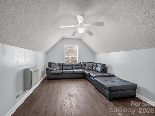 33 Lumber River Road, Fletcher, NC 28732
