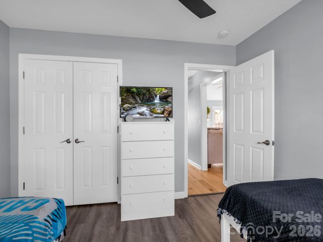 33 Lumber River Road, Fletcher, NC 28732