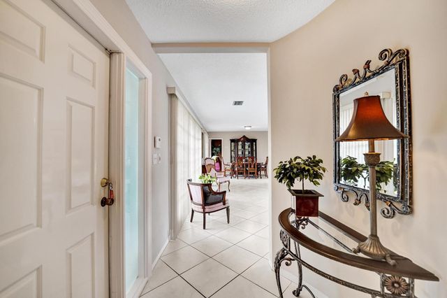 5011 Madison St, Hollywood, FL 33021