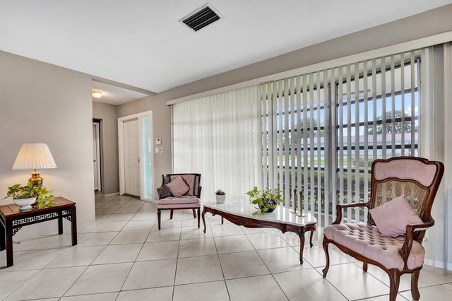 5011 Madison St, Hollywood, FL 33021