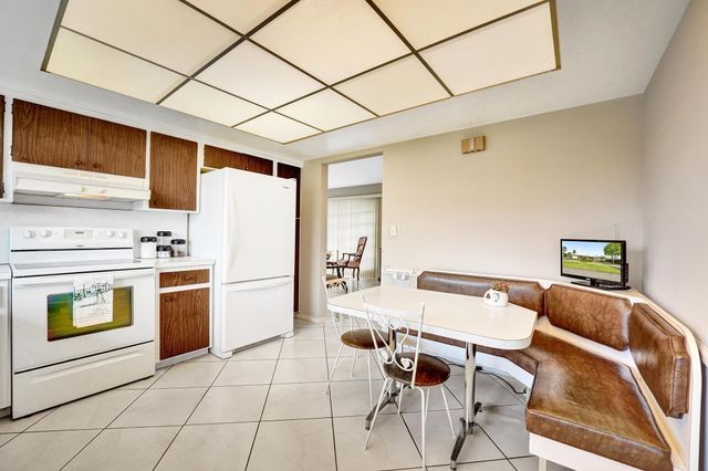 5011 Madison St, Hollywood, FL 33021