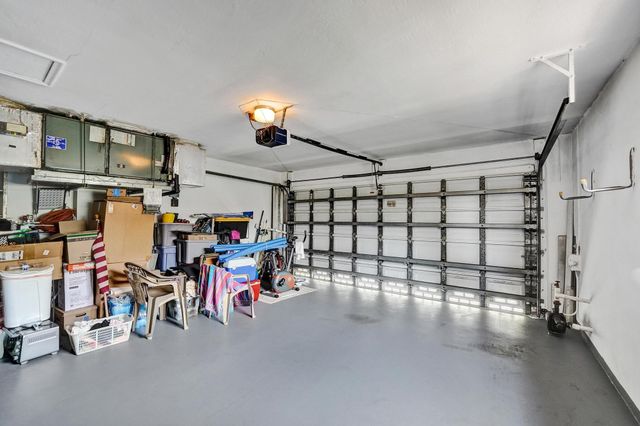 5011 Madison St, Hollywood, FL 33021