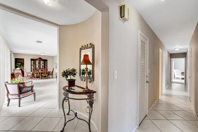 5011 Madison St, Hollywood, FL 33021