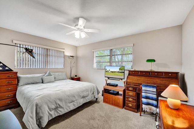 5011 Madison St, Hollywood, FL 33021