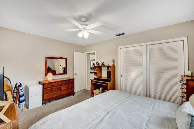 5011 Madison St, Hollywood, FL 33021