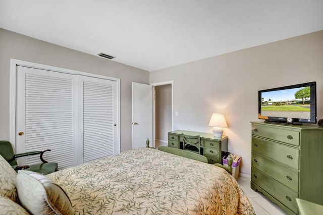 5011 Madison St, Hollywood, FL 33021