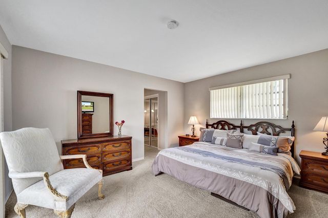 5011 Madison St, Hollywood, FL 33021