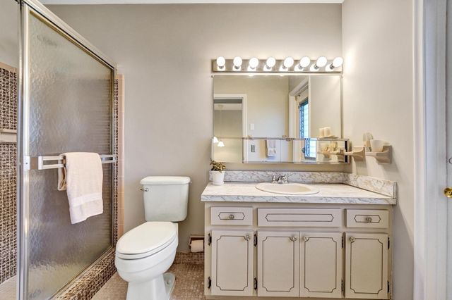 5011 Madison St, Hollywood, FL 33021