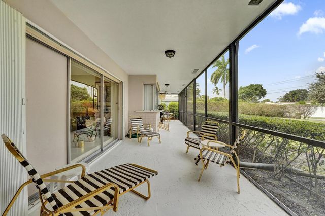 5011 Madison St, Hollywood, FL 33021