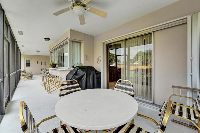 5011 Madison St, Hollywood, FL 33021