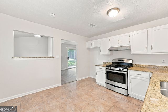 3246 Fescue Circle, Lawrenceville, GA 30044