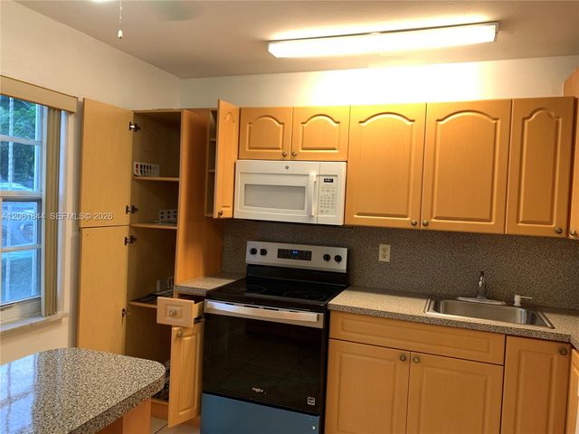 5453 NW 169th Terrace, Miami Gardens, FL 33055