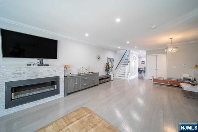 229 6th Street B, Fairview, NJ 07022