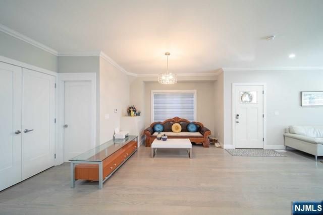 229 6th Street B, Fairview, NJ 07022
