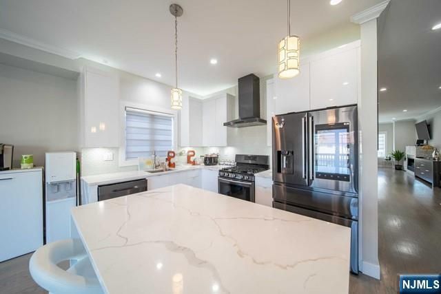 229 6th Street B, Fairview, NJ 07022
