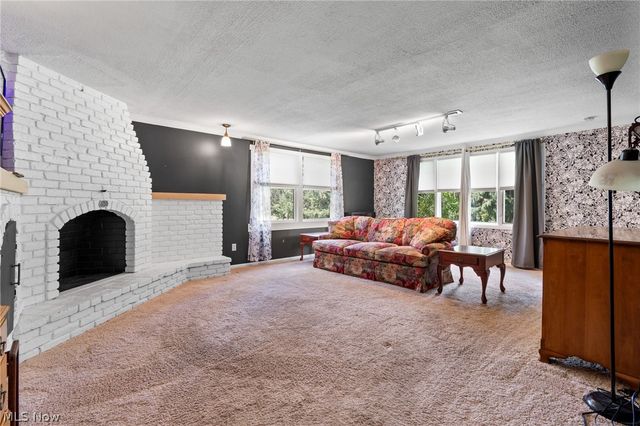 975 Colony Drive, Aurora, OH 44202
