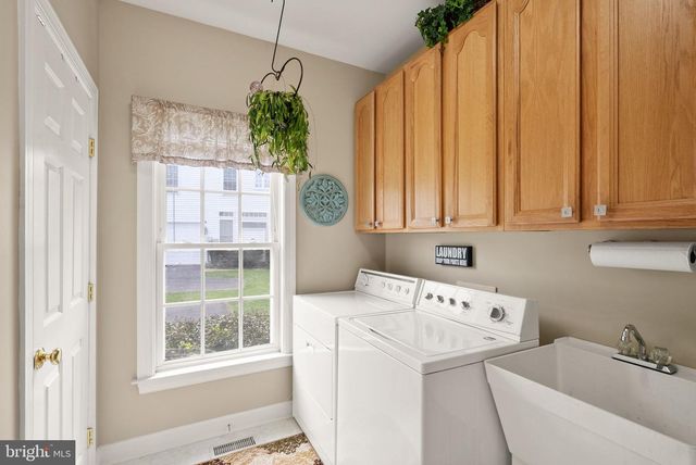 5634 LICK RIVER LN, Gainesville, VA 20155