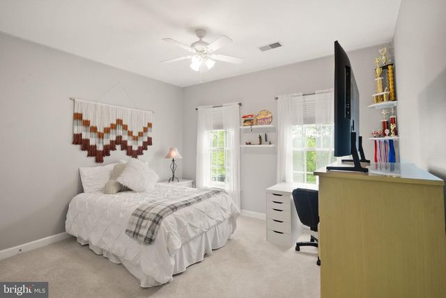 5634 LICK RIVER LN, Gainesville, VA 20155
