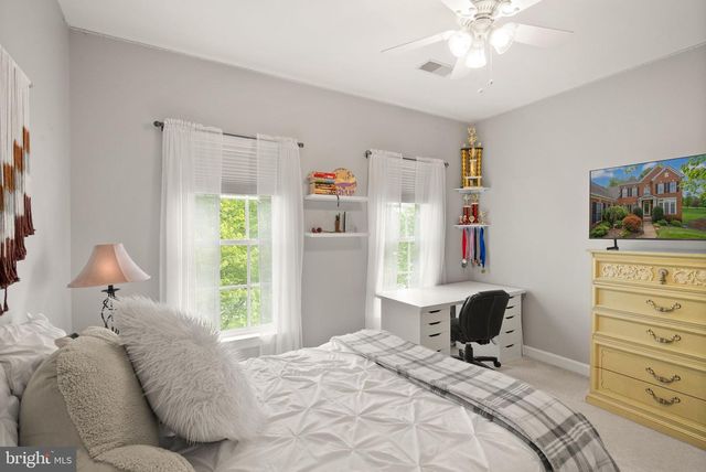 5634 LICK RIVER LN, Gainesville, VA 20155