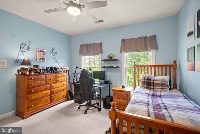 5634 LICK RIVER LN, Gainesville, VA 20155
