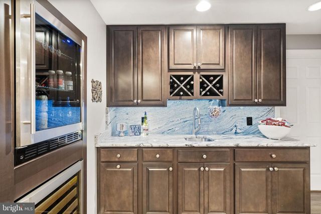 5634 LICK RIVER LN, Gainesville, VA 20155