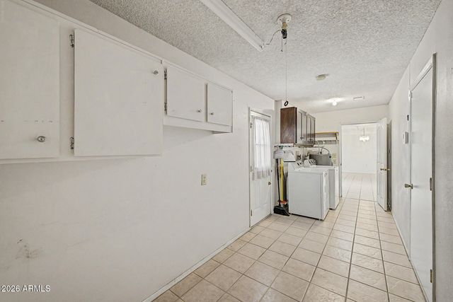 16022 N LAKEFOREST Drive, Sun City, AZ 85351