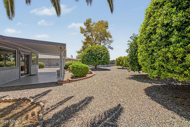 16022 N LAKEFOREST Drive, Sun City, AZ 85351
