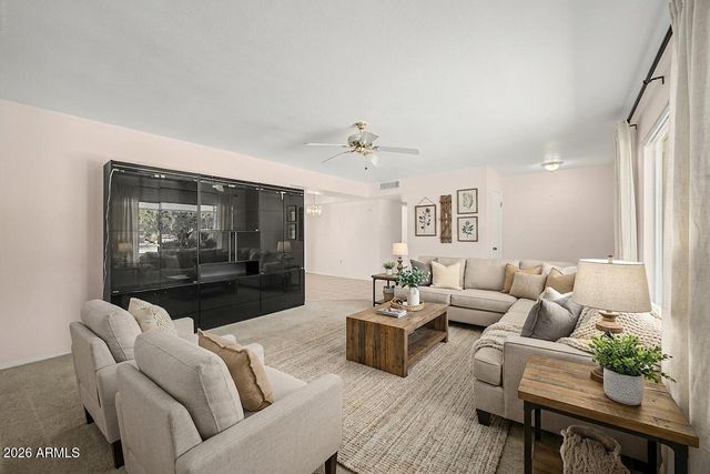16022 N LAKEFOREST Drive, Sun City, AZ 85351