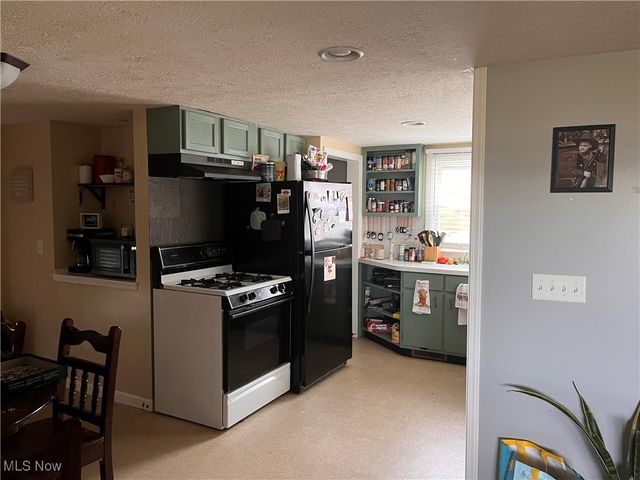 8160 Navarre Road SW, Massillon, OH 44646