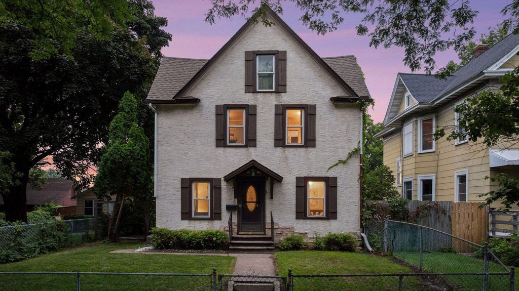 646 Pierce Street NE, Minneapolis, MN 55413