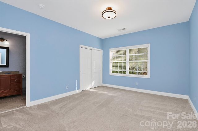 5902 Legacy Circle, Charlotte, NC 28277