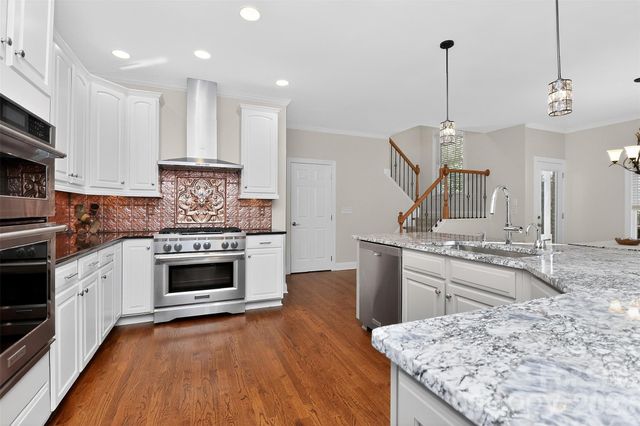 5902 Legacy Circle, Charlotte, NC 28277