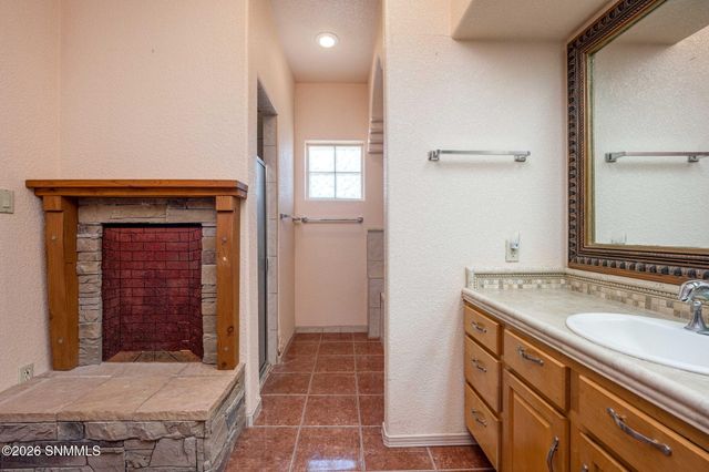5150 Big Sky Drive, Las Cruces, NM 88012