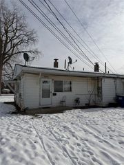 33019 Alamo Court, Westland, MI 48186