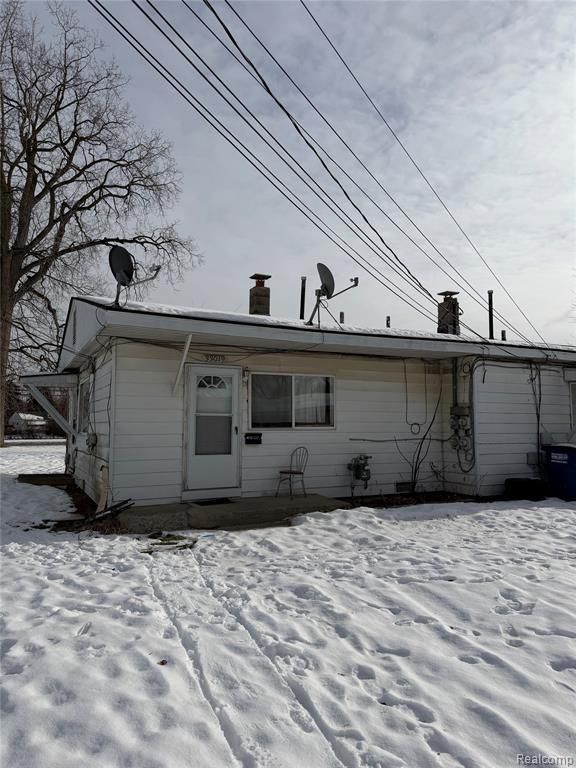 33019 Alamo Court, Westland, MI 48186