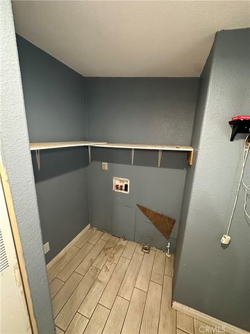 3825 Crestmore Rd. 414, Riverside, CA 92509