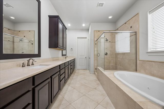 2024 Fannin Station S, Houston, TX 77045
