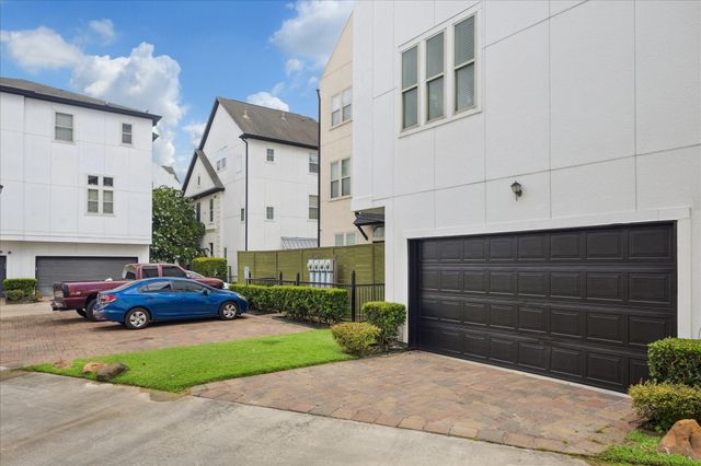 2024 Fannin Station S, Houston, TX 77045