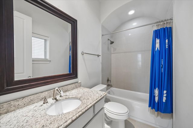 2024 Fannin Station S, Houston, TX 77045