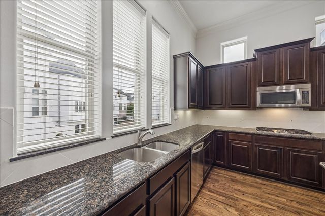 2024 Fannin Station S, Houston, TX 77045