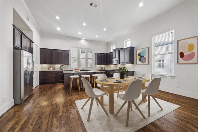 2024 Fannin Station S, Houston, TX 77045