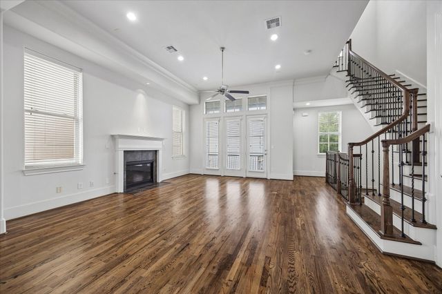 2024 Fannin Station S, Houston, TX 77045