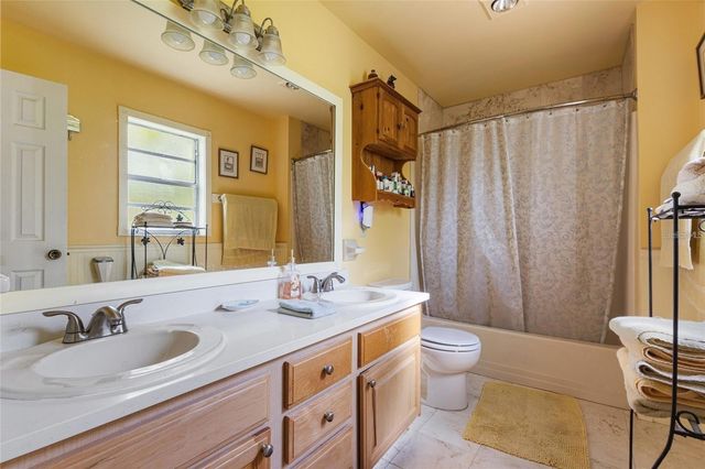 17877 PHIL C PETERS RD, Winter Garden, FL 34787