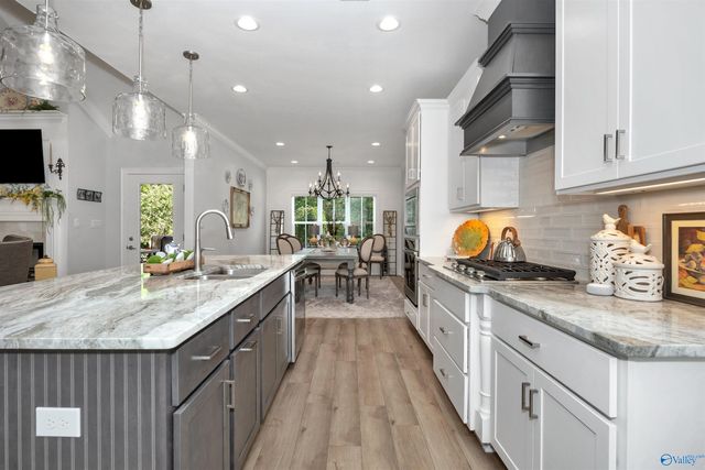 14889 Willow Rose Lane, Athens, AL 35613