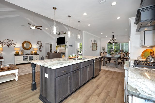 14889 Willow Rose Lane, Athens, AL 35613