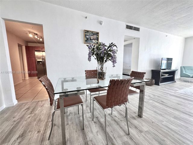 3000 S Ocean Drive 1006, Hollywood, FL 33019
