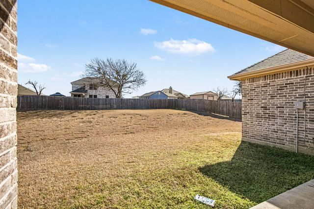 7521 Star Gazer Lane, Forest Hill, TX 76140